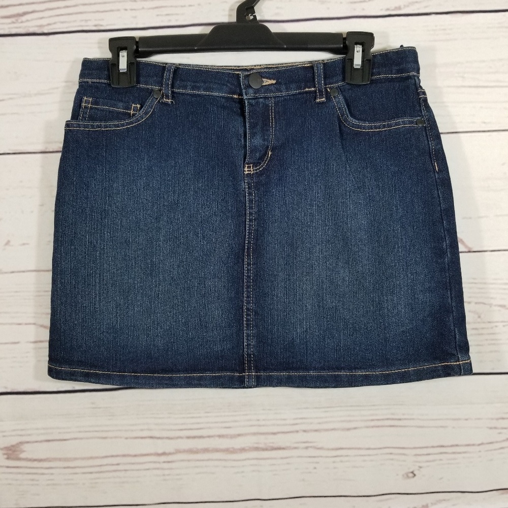Girls size 14 Children's place skirt